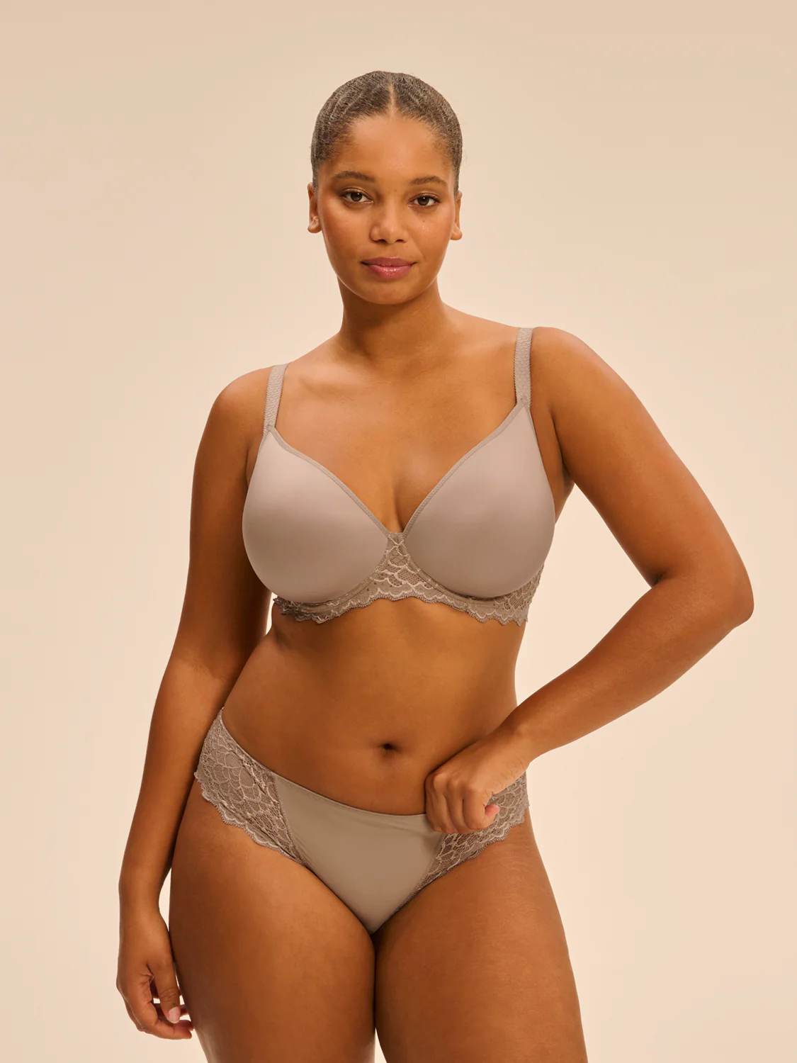 Caresse 3D Plunge - Greige - Image 11