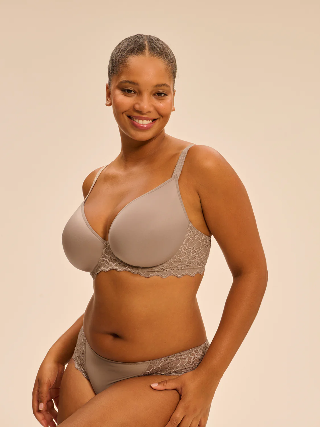 Caresse 3D Plunge - Greige - Image 9