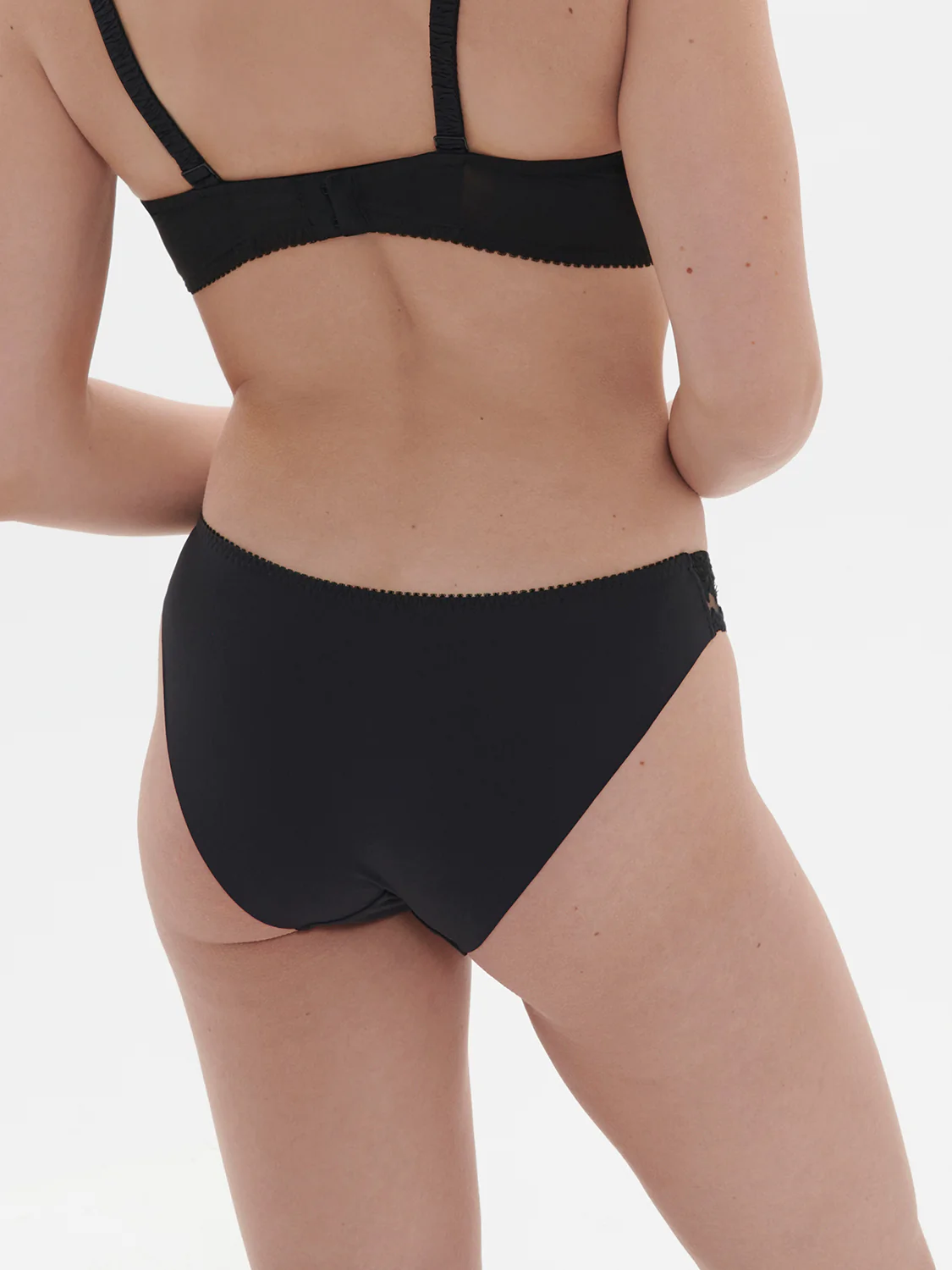 Intrigue Bikini - Black - Image 7