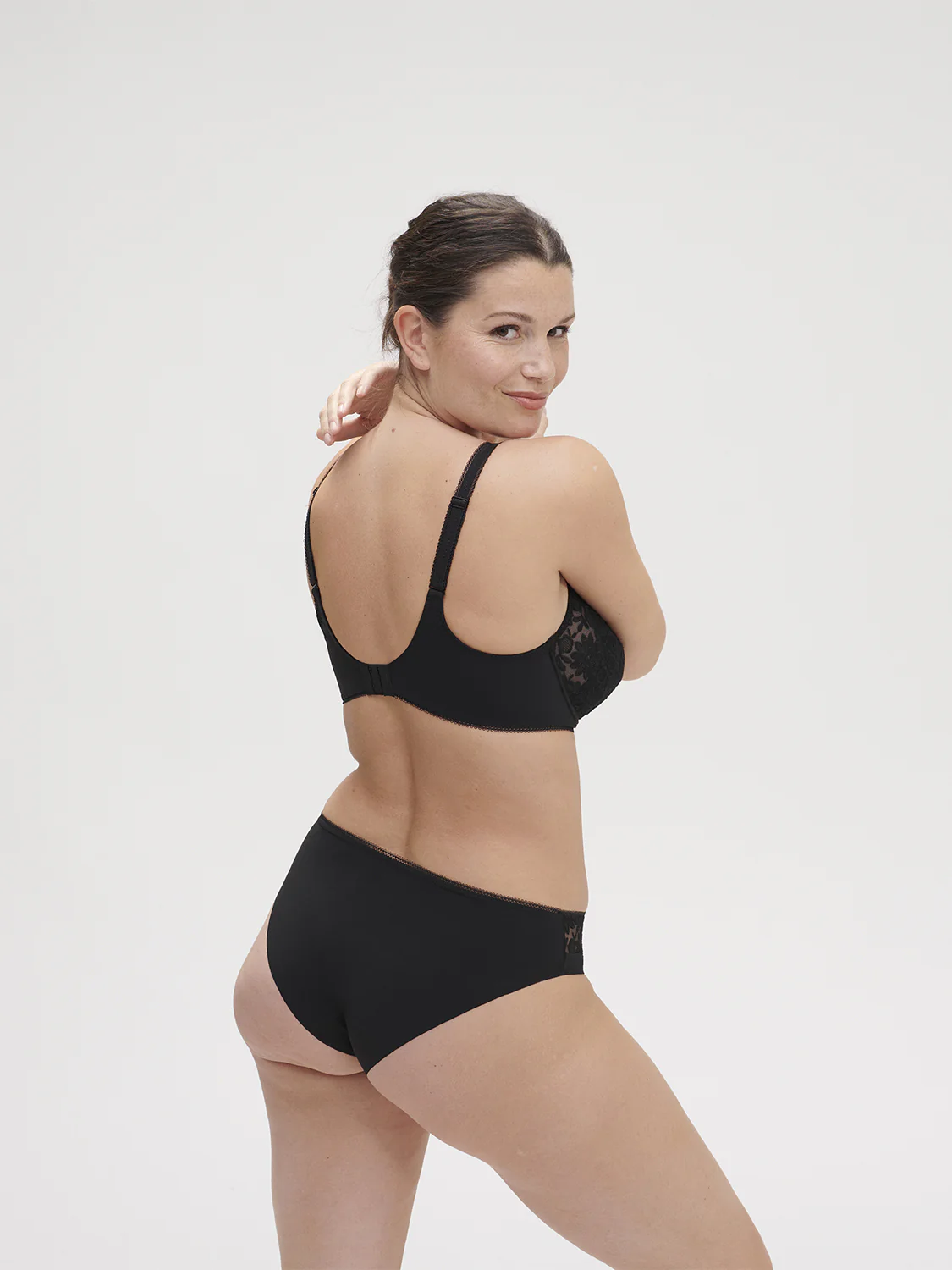 Amazone Bikini - Black - Image 4