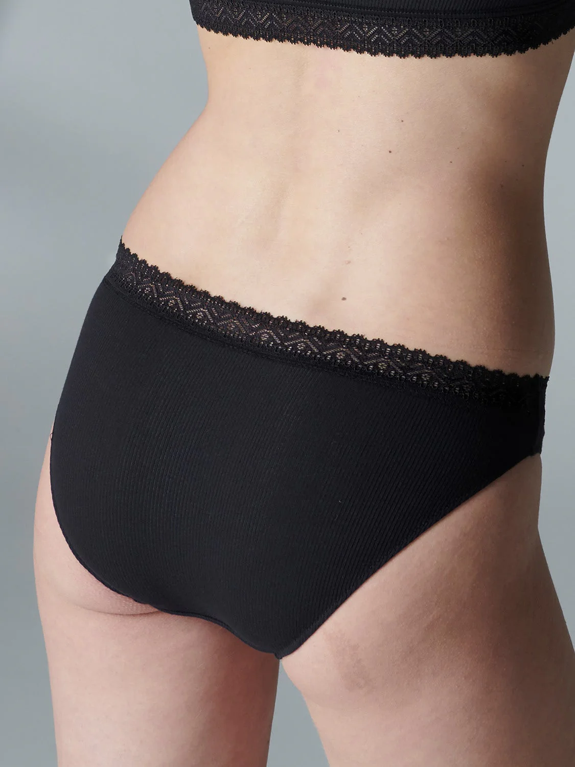 Eugenie Bikini - Black - Image 2