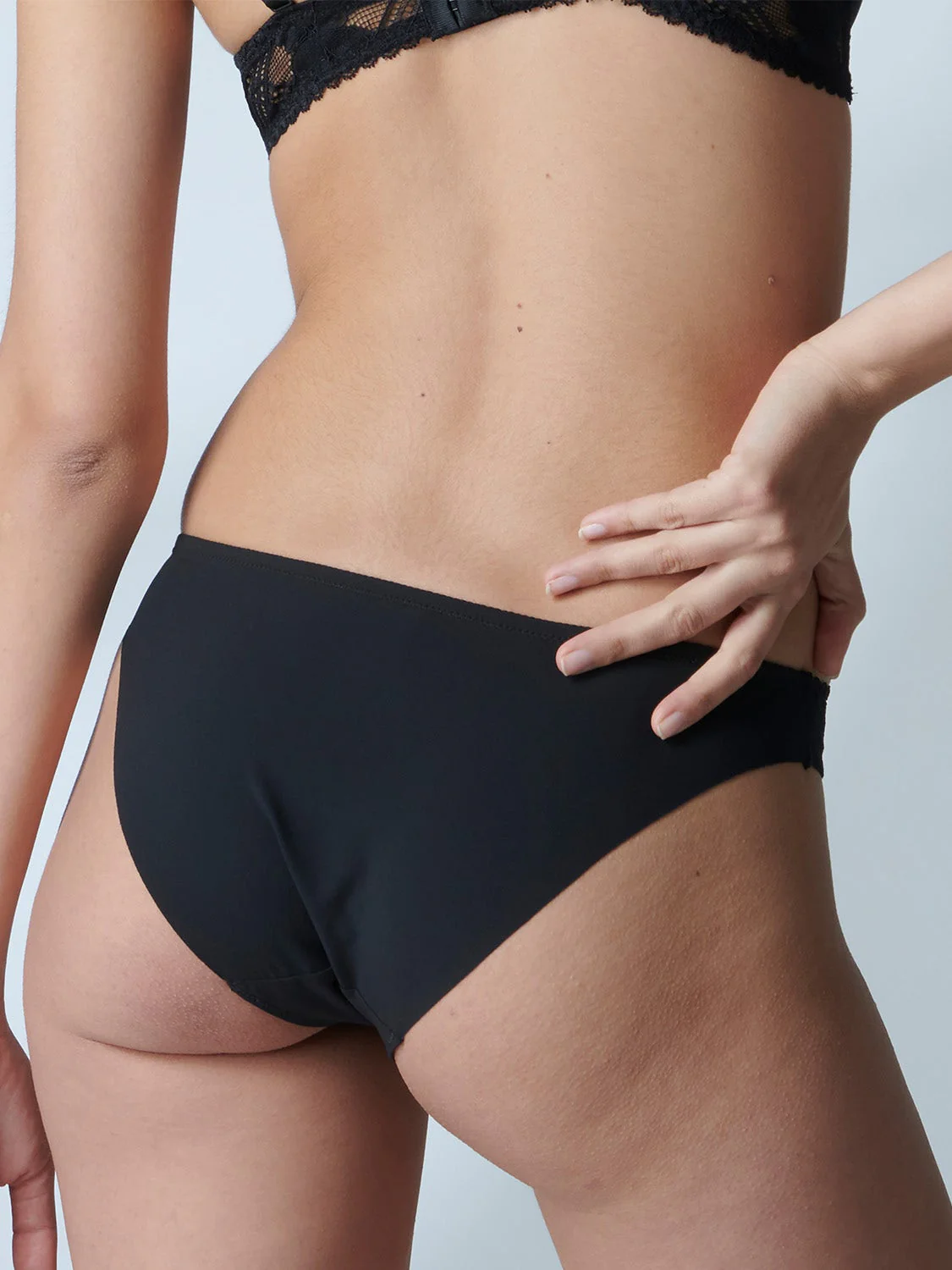 Victoire Bikini - Black - Image 2