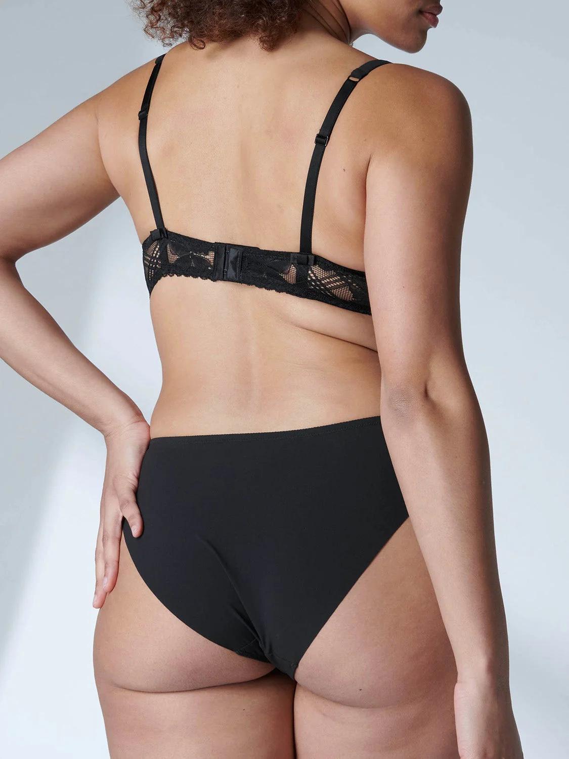 Victoire Bikini - Black - Image 9