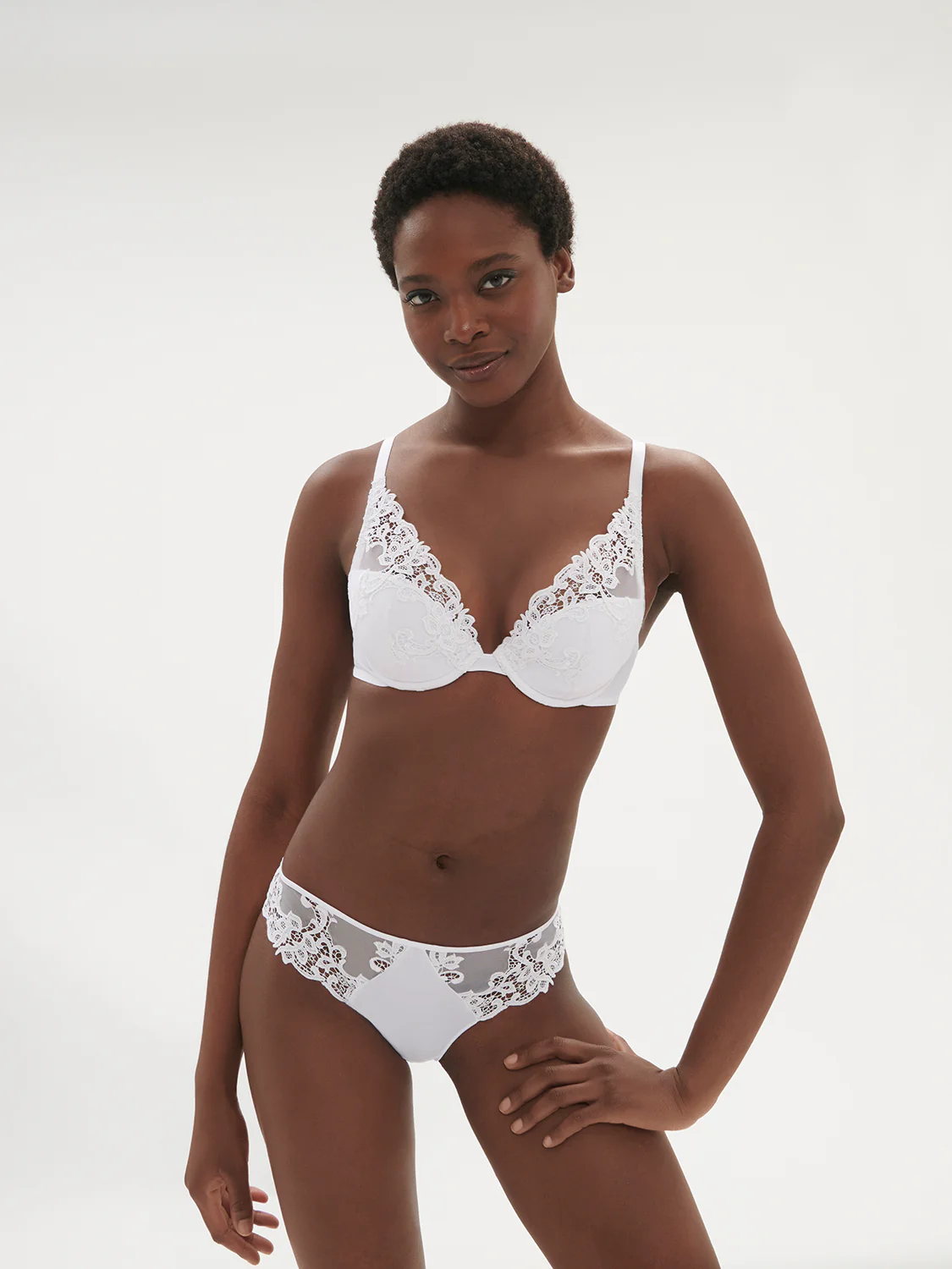 Saga Bikini - White - Image 5