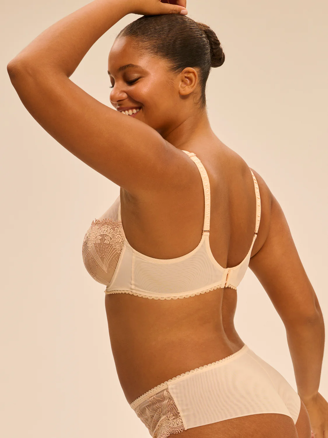 Allure Full Coverage Plunge - Chic Beige - Image 3