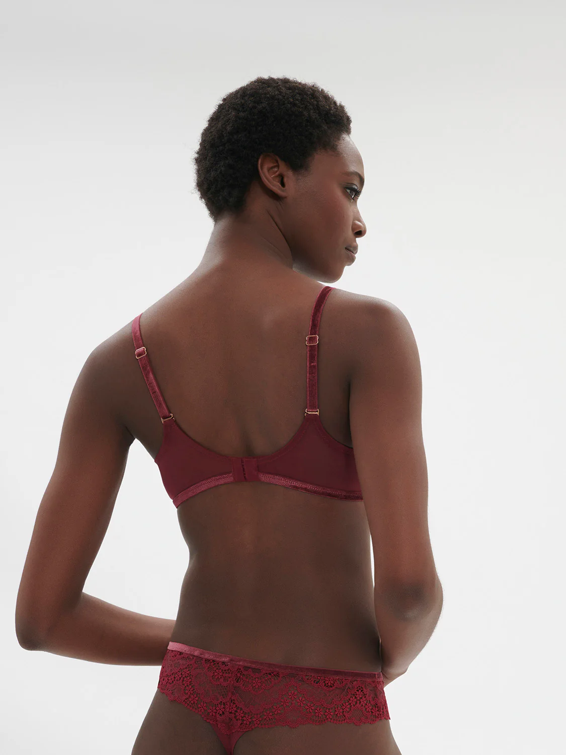 Scenario Full Coverage Plunge - Spinel Red - Image 4