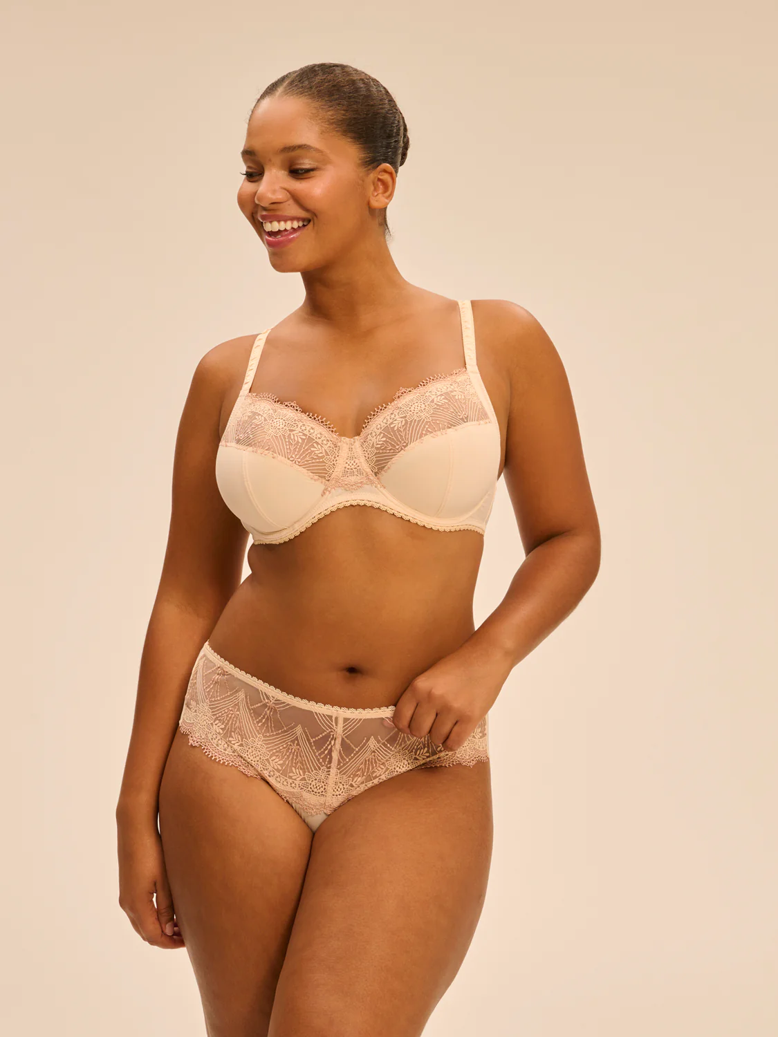 Allure Full Cup - Chic Beige - Image 4