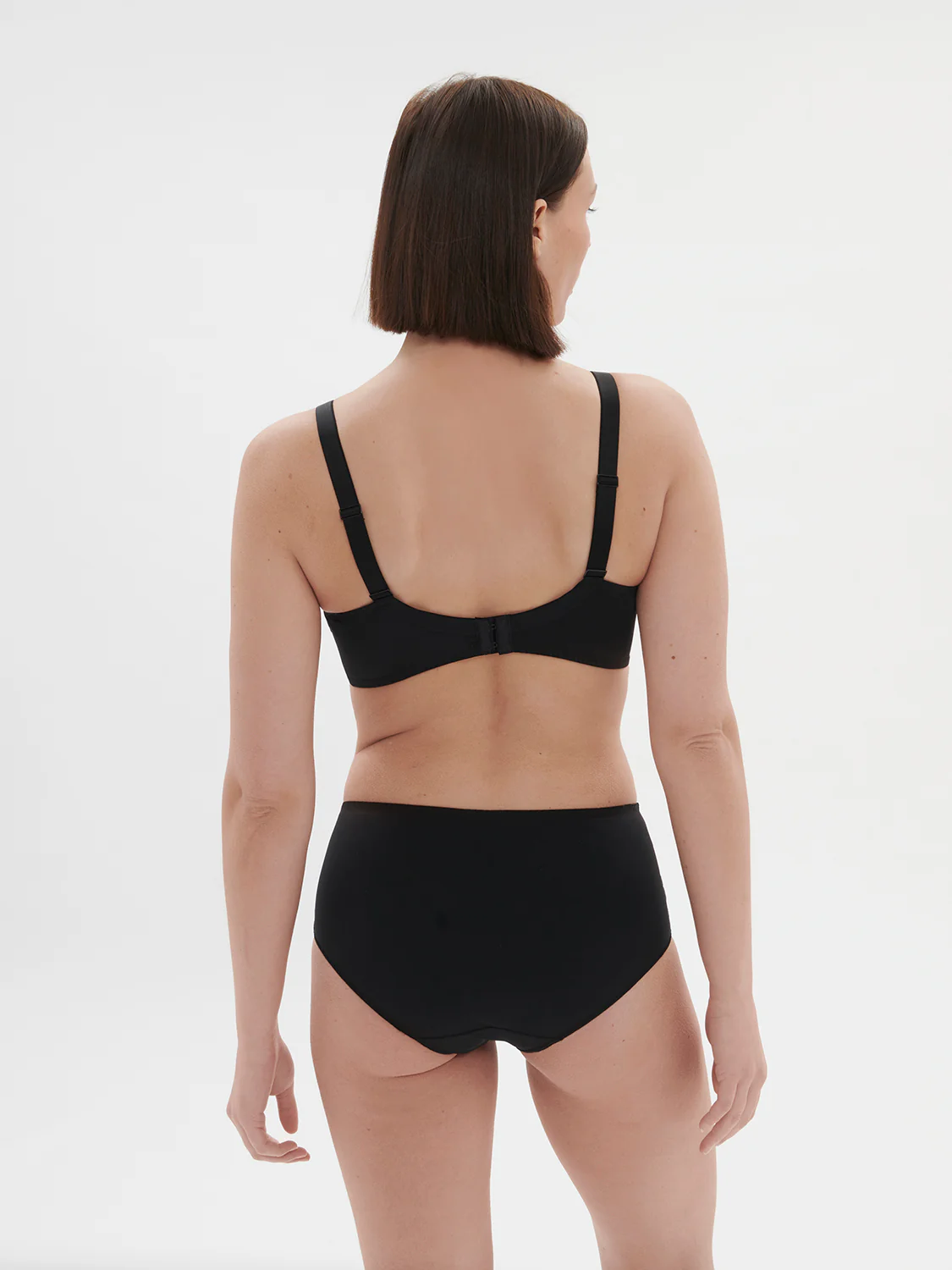 Delice Full Coverage Plunge - Gem Black - Image 5
