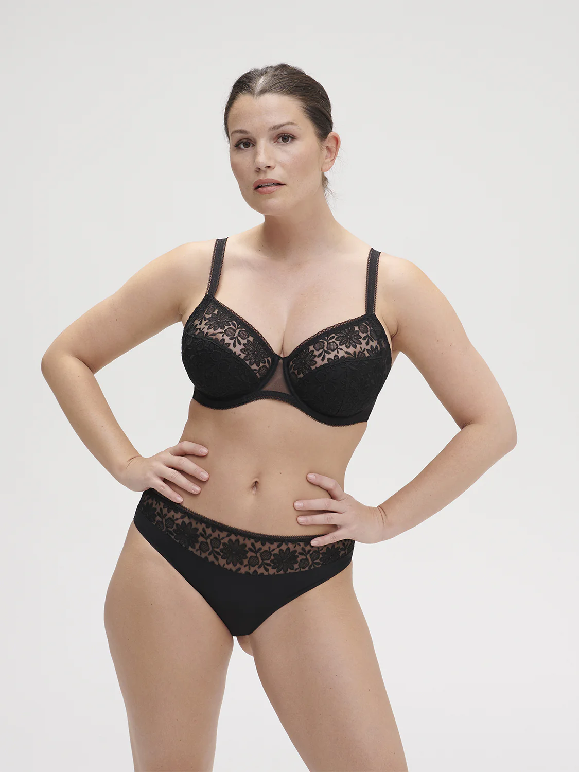 Amazone Full Cup - Black - Image 6