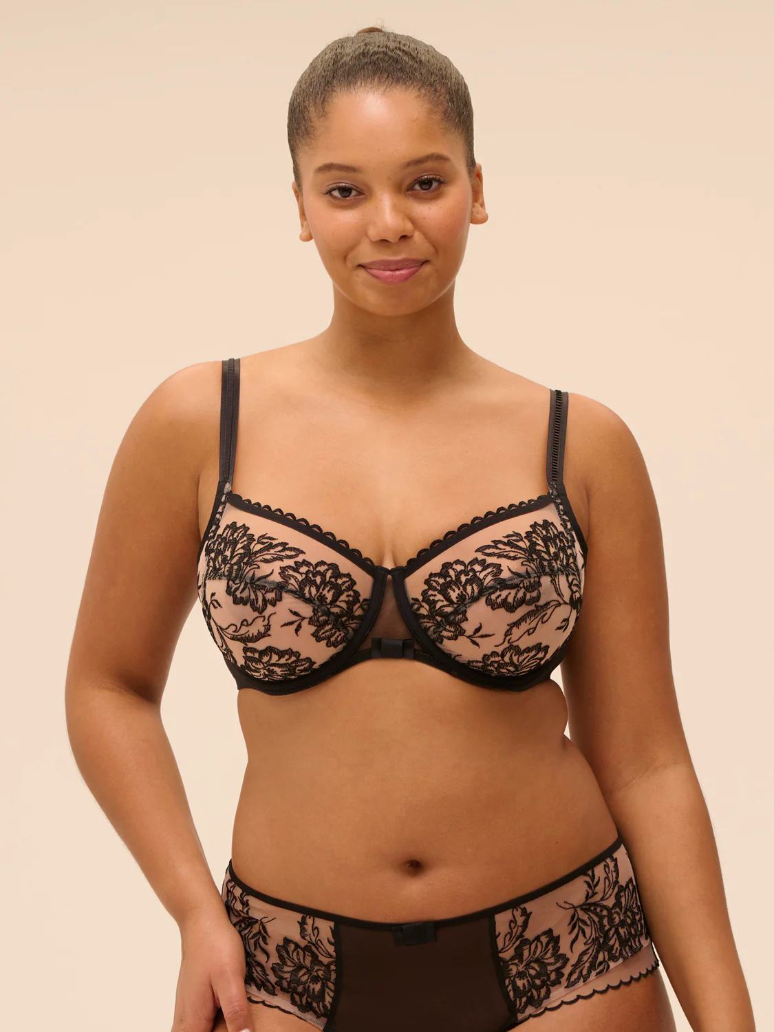 Romance Full Cup - Black