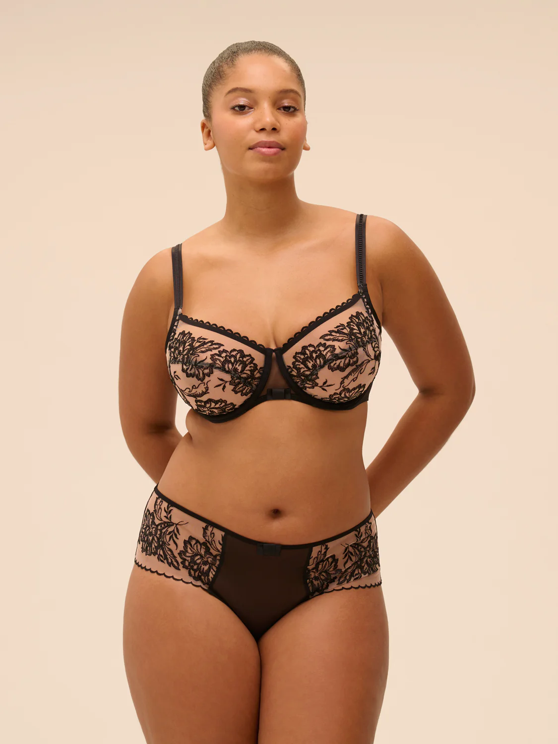 Romance Full Cup - Black - Image 6
