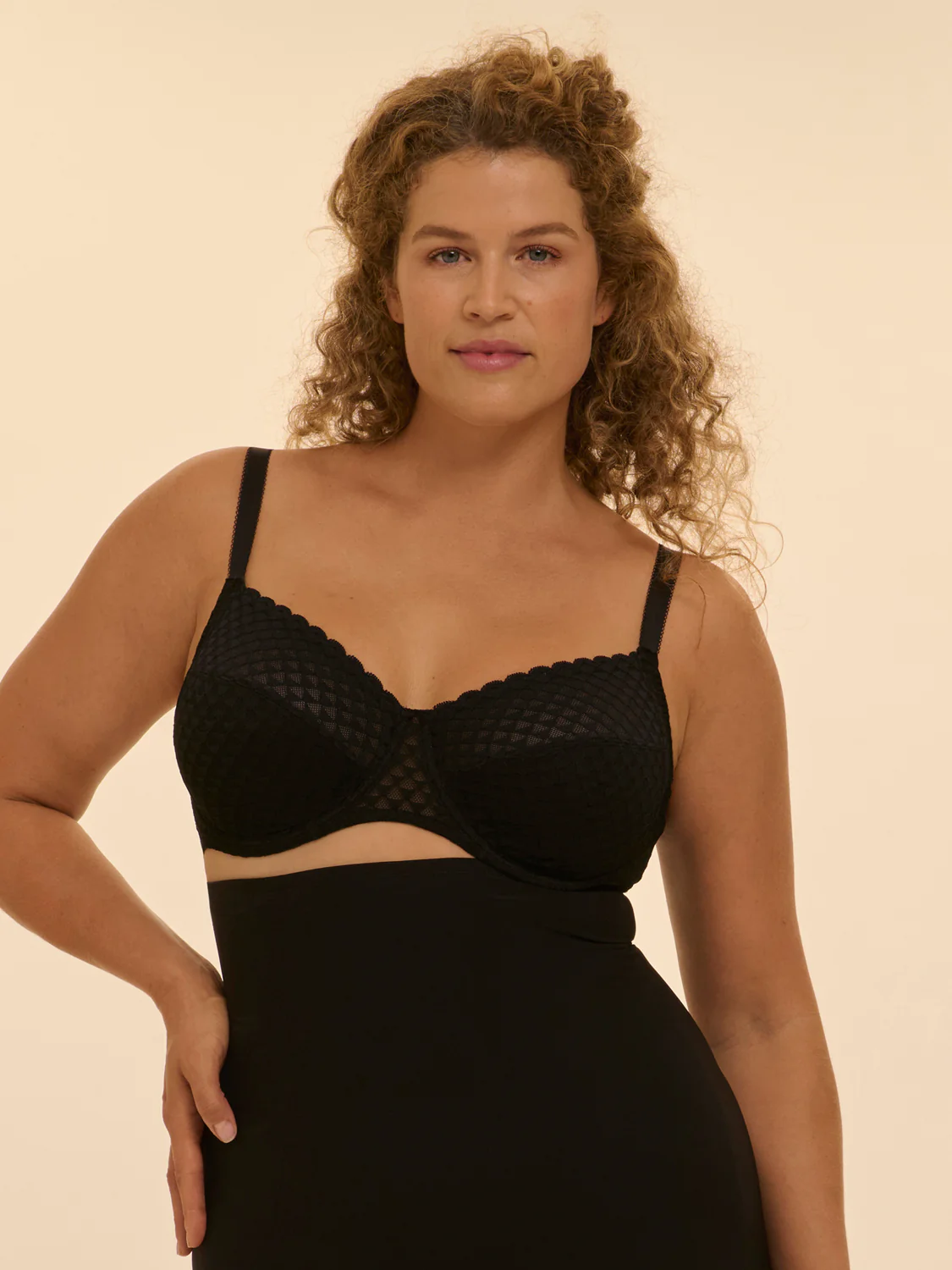 Subtile Full Cup - Black