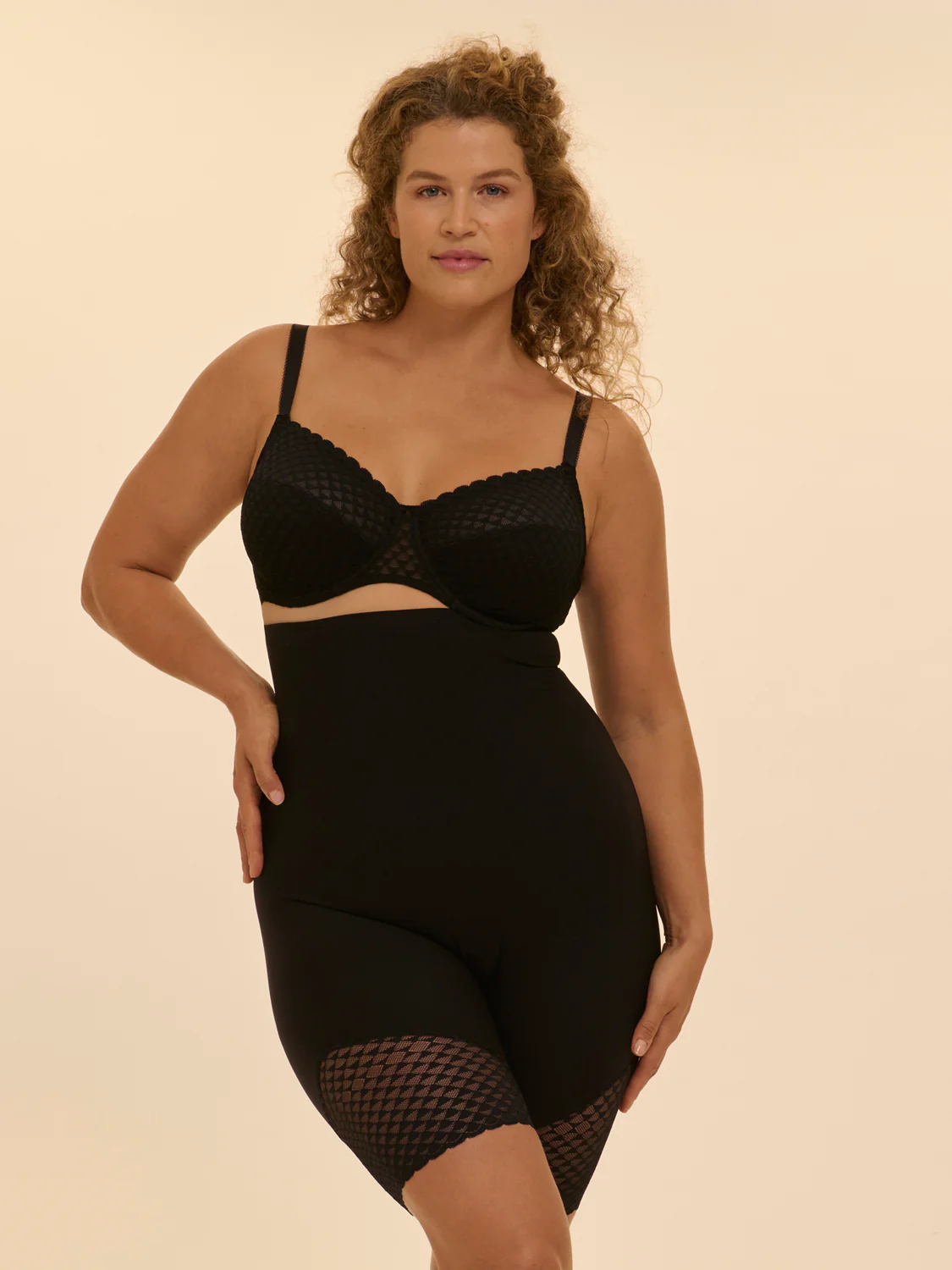 Subtile Full Cup - Black - Image 3