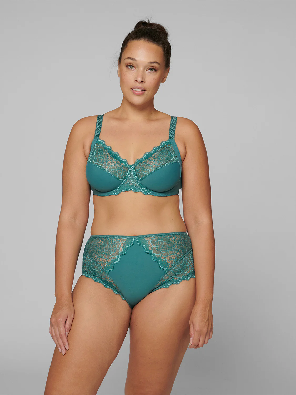 Caresse Full Cup - Boreal Green - Image 3