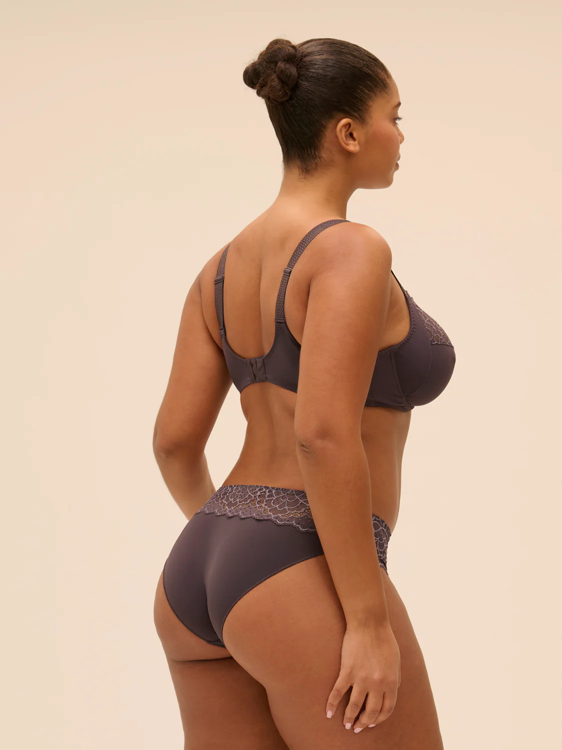 Caresse Full Cup - Graphite Grey - Image 5