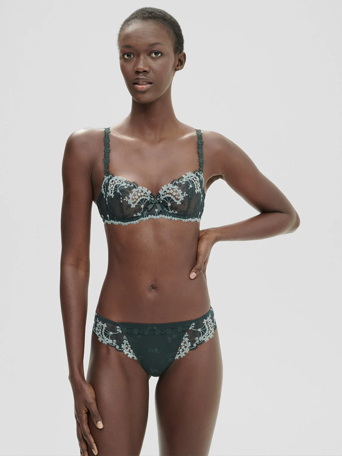 Wish Sheer Demi - Kolsaï Green - Image 5