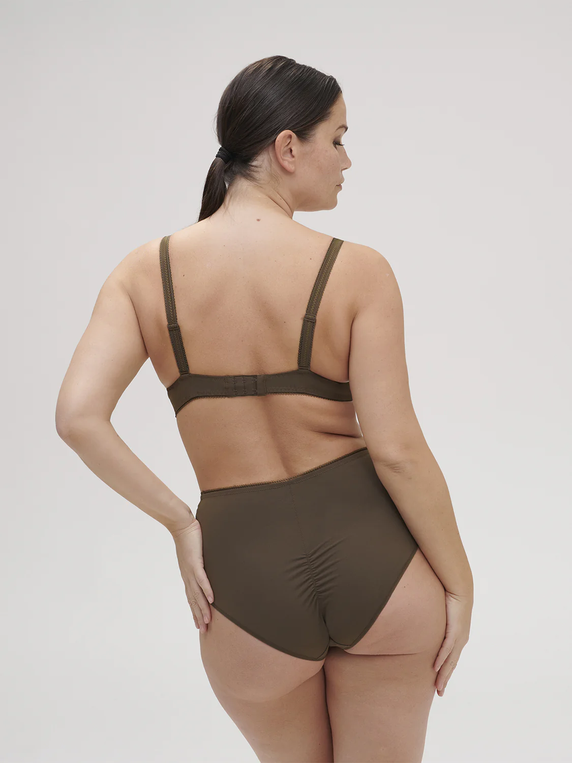 Amazone Sheer Demi - Nomad Green - Image 5