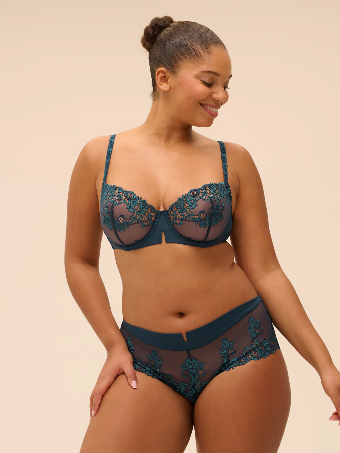 Saga Sheer Demi - Prestige Blue - Image 12