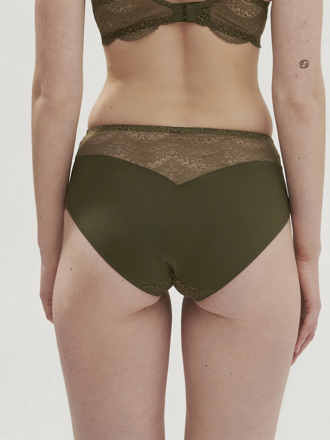 Karma Retro Brief - Adventure Green - Image 2