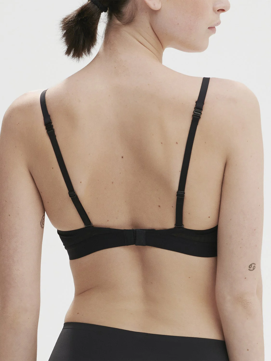 Essentiel Padded Wireless - Black - Image 2