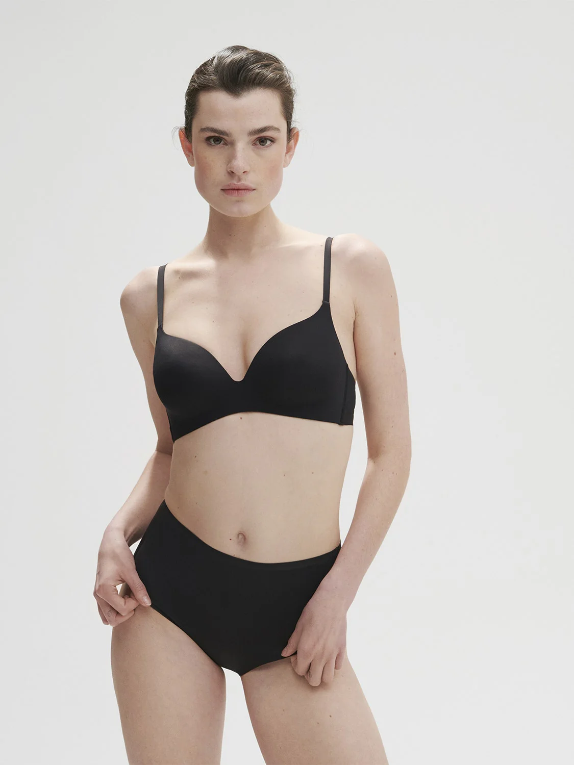 Essentiel Padded Wireless - Black - Image 5