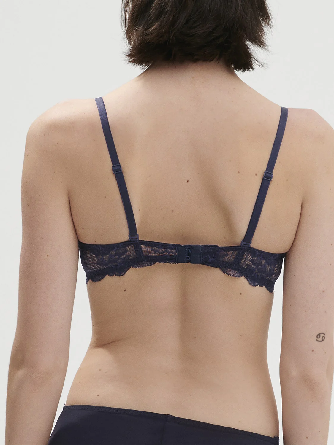 Reve Triangle Contour - Cosmic Blue - Image 8