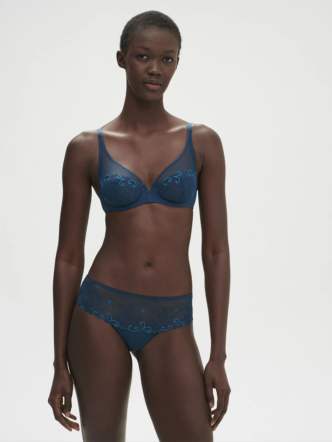 Delice Full Coverage Plunge - Prestige Blue - Image 4