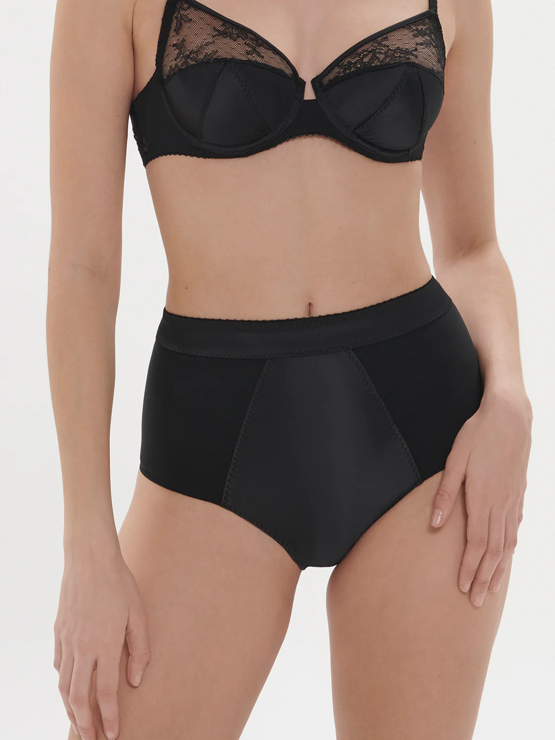 Eve Retro Brief - Black