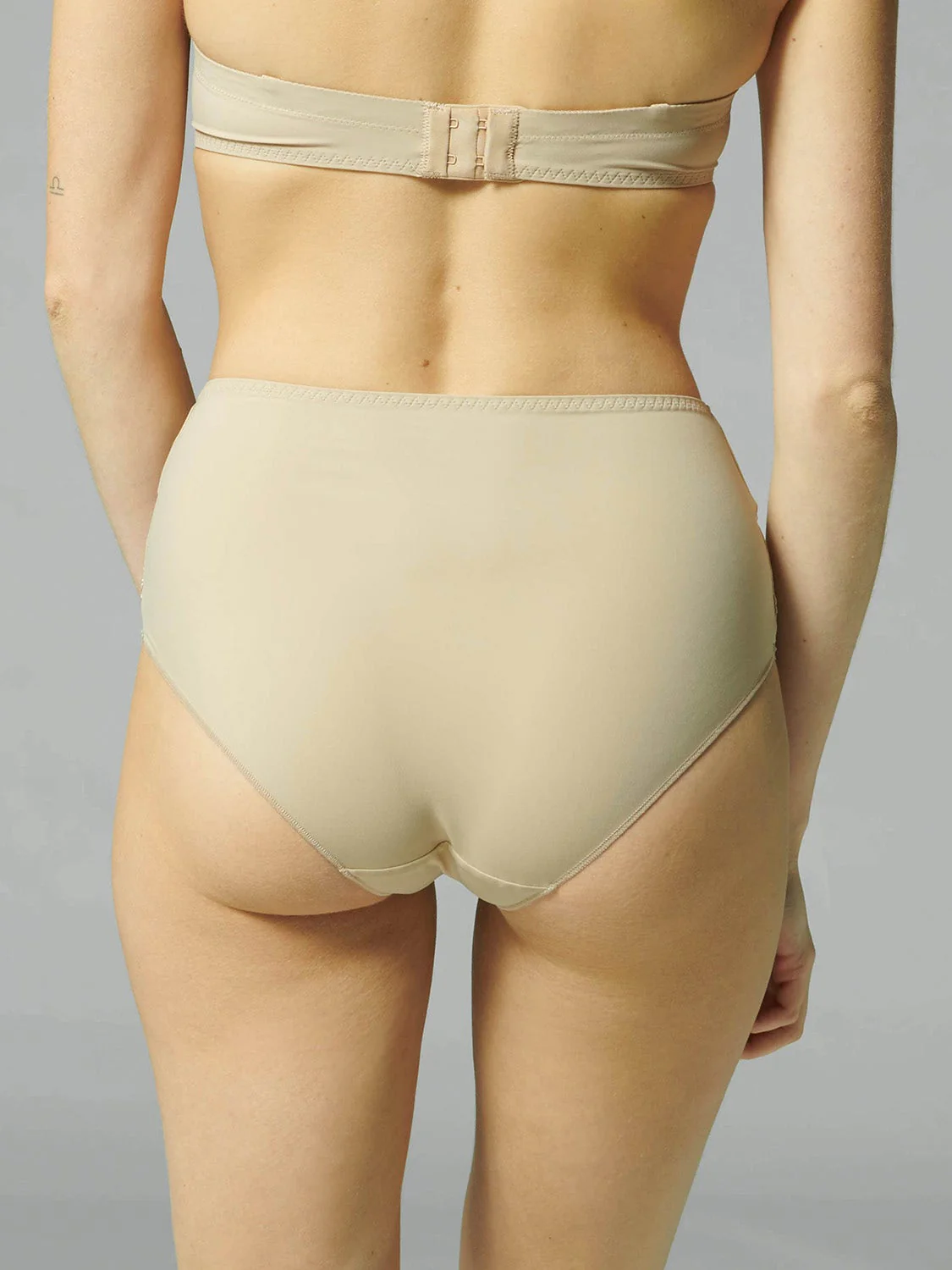 Delice Retro Brief - Sand - Image 2