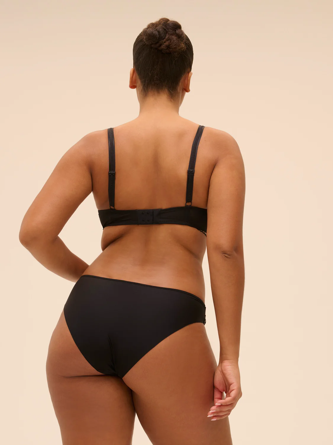 Romance Sheer Demi - Black - Image 11