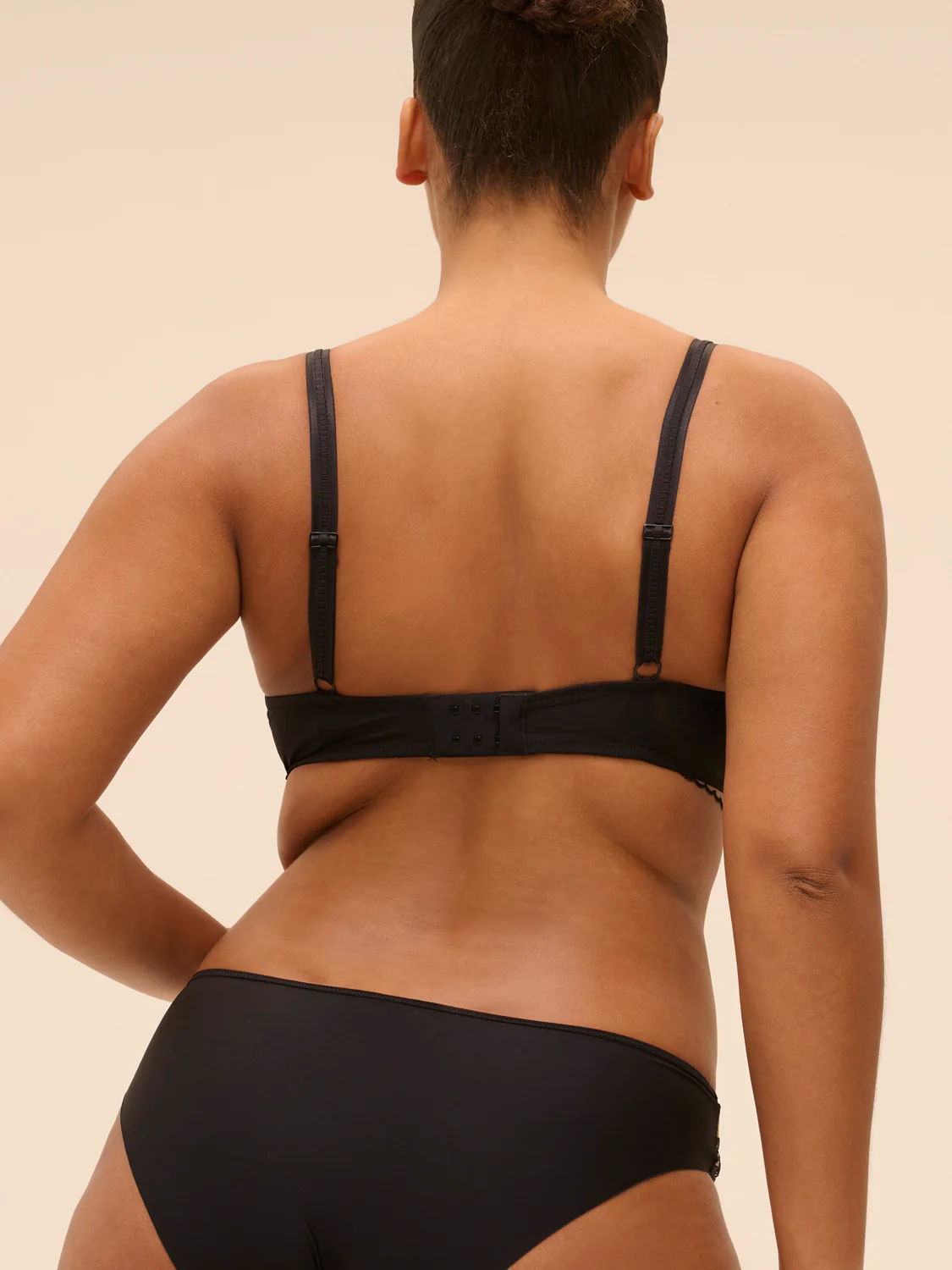 Romance Sheer Demi - Black - Image 9