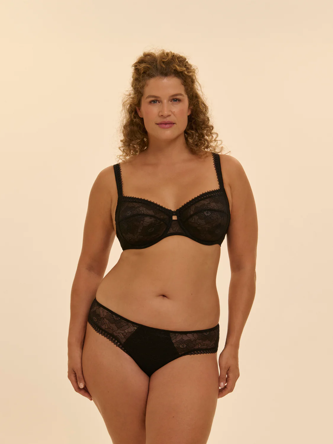 Swing Full Cup - Black - Image 5