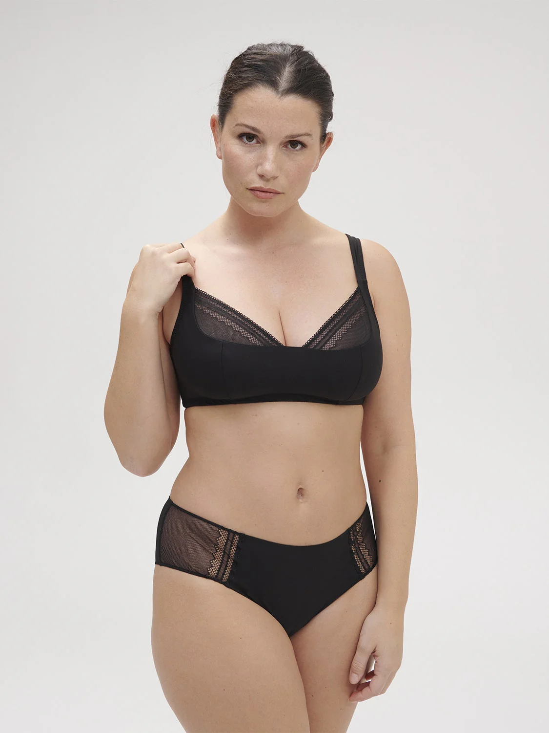 Olympe Wireless Triangle - Black - Image 9