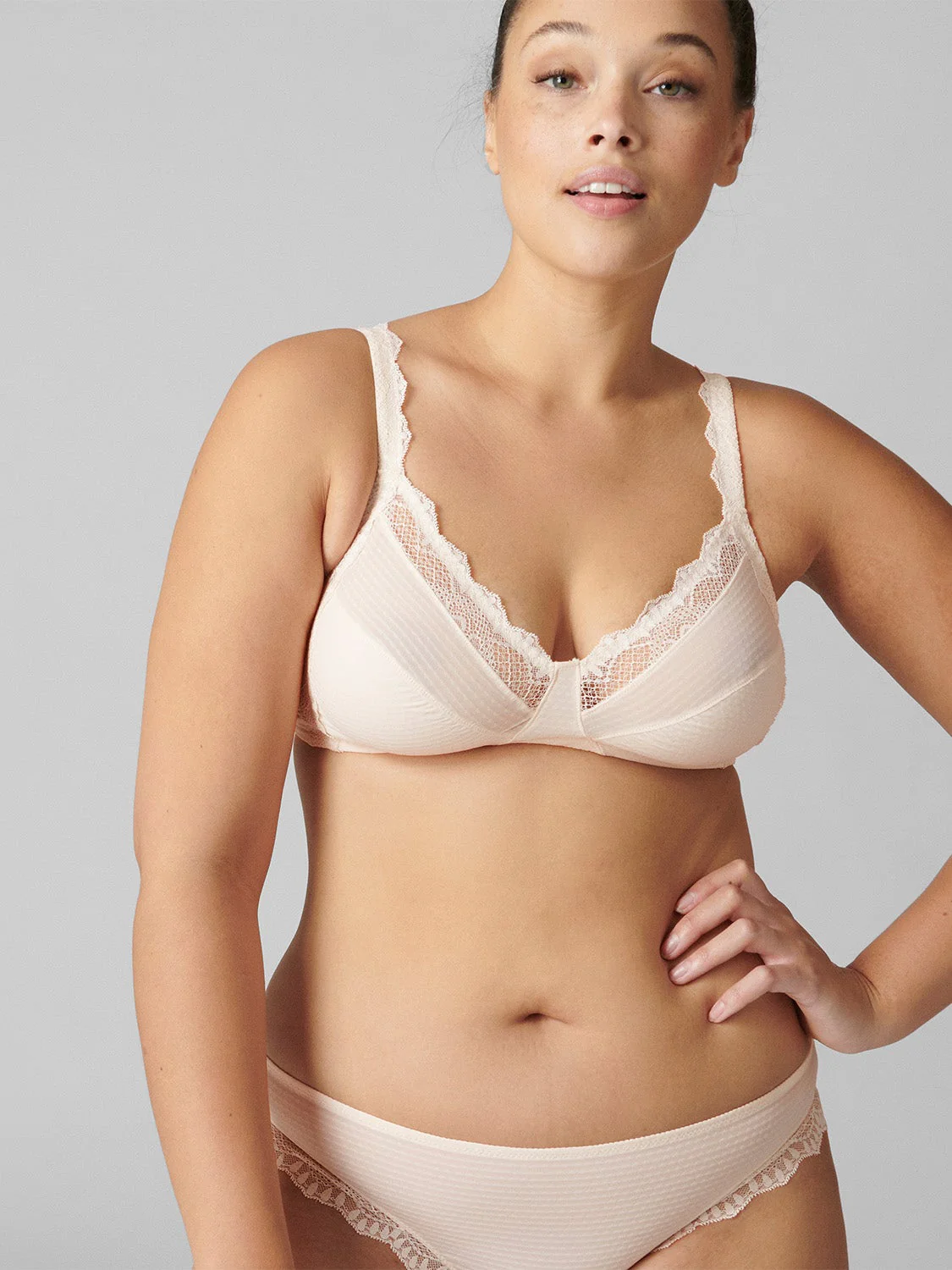 Candide Wireless Triangle - Sakura Pink - Image 6