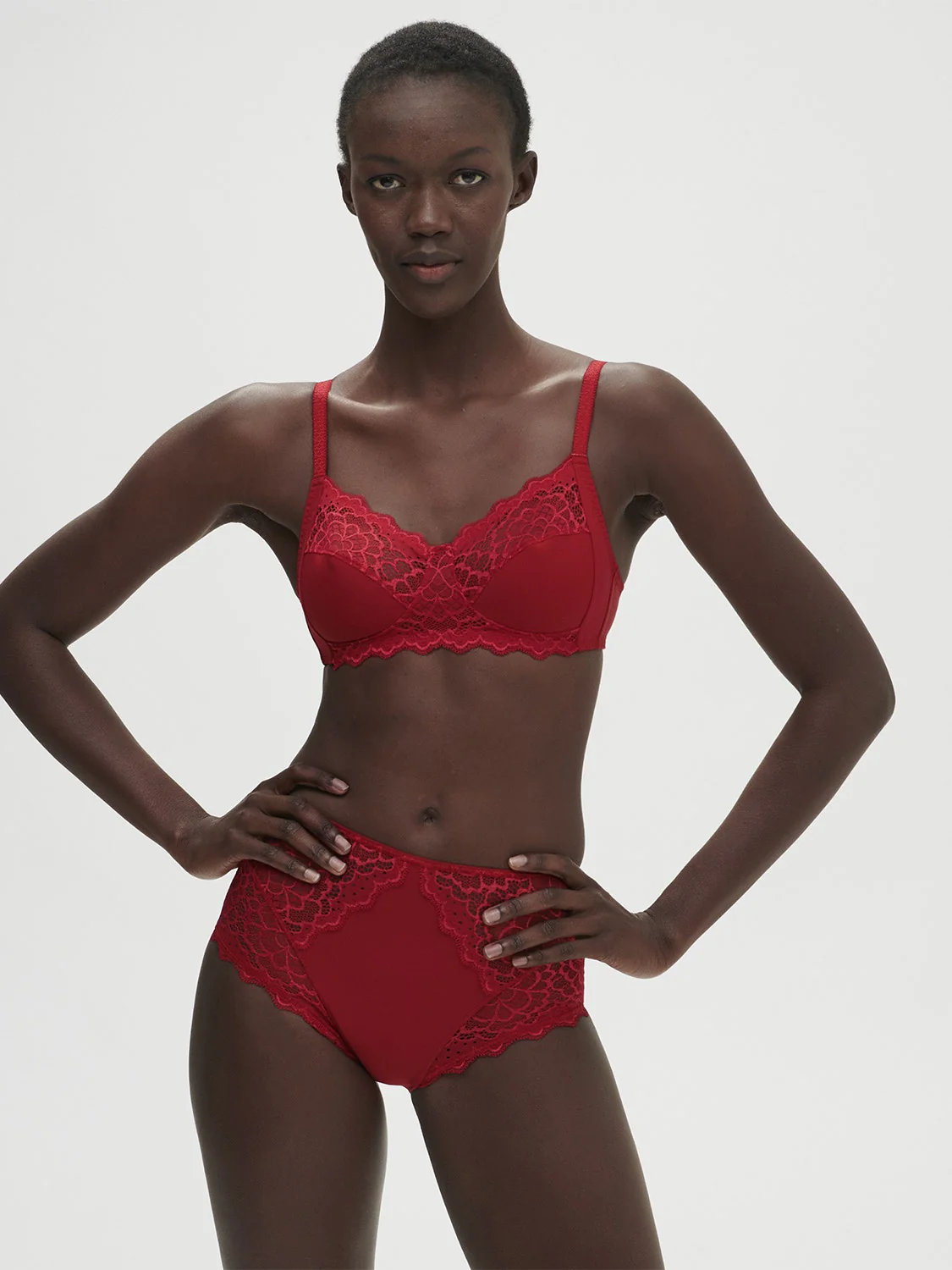 Caresse Wireless Triangle - Tango Red - Image 10
