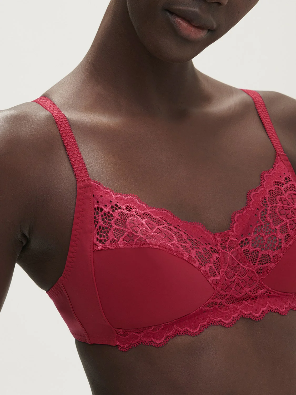 Caresse Wireless Triangle - Tango Red - Image 11