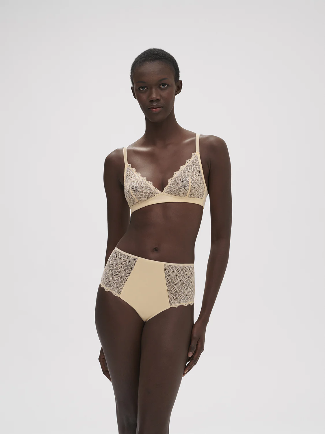 Escale Wireless Triangle - Vanilla - Image 5