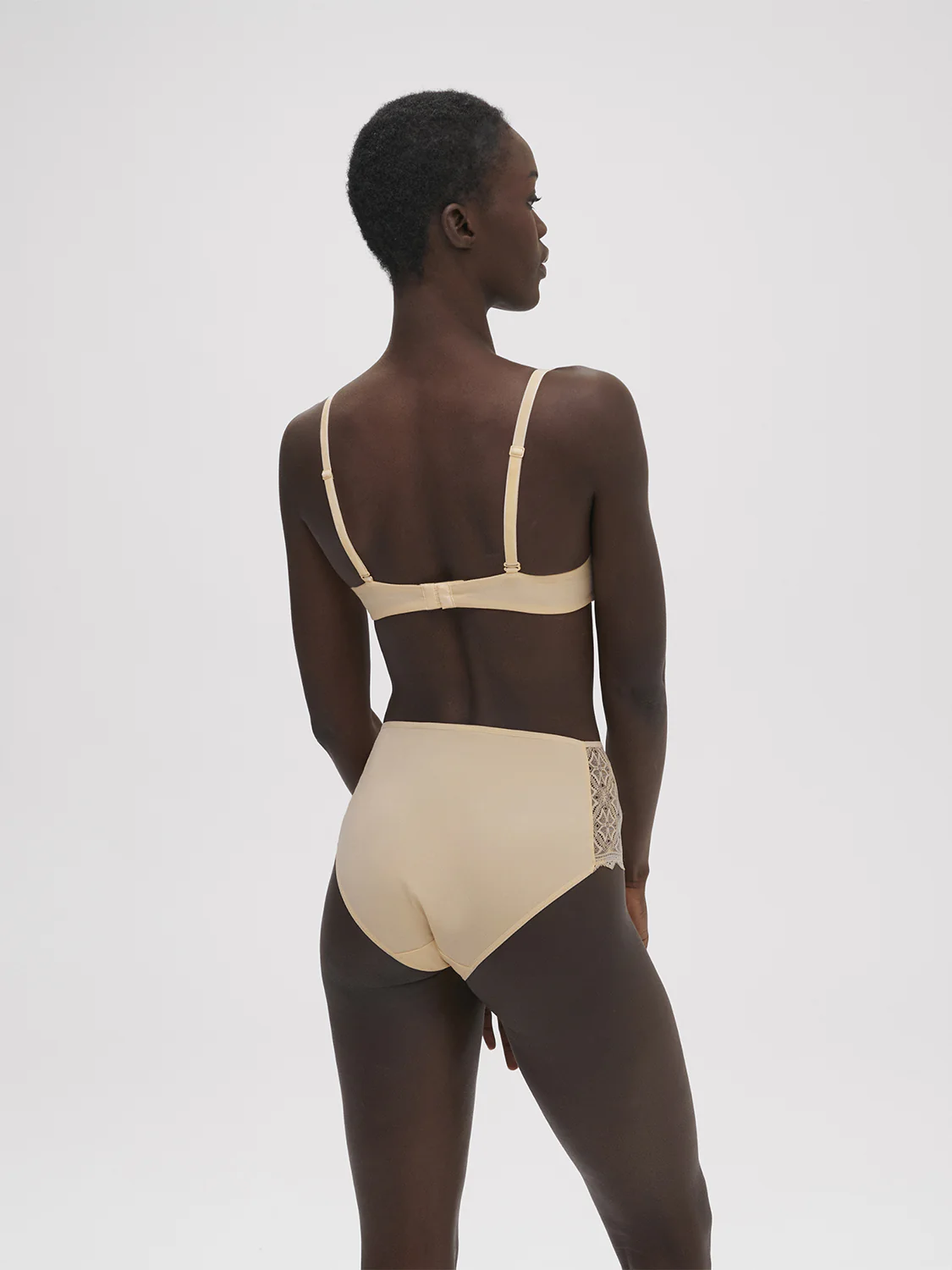 Escale Wireless Triangle - Vanilla - Image 6
