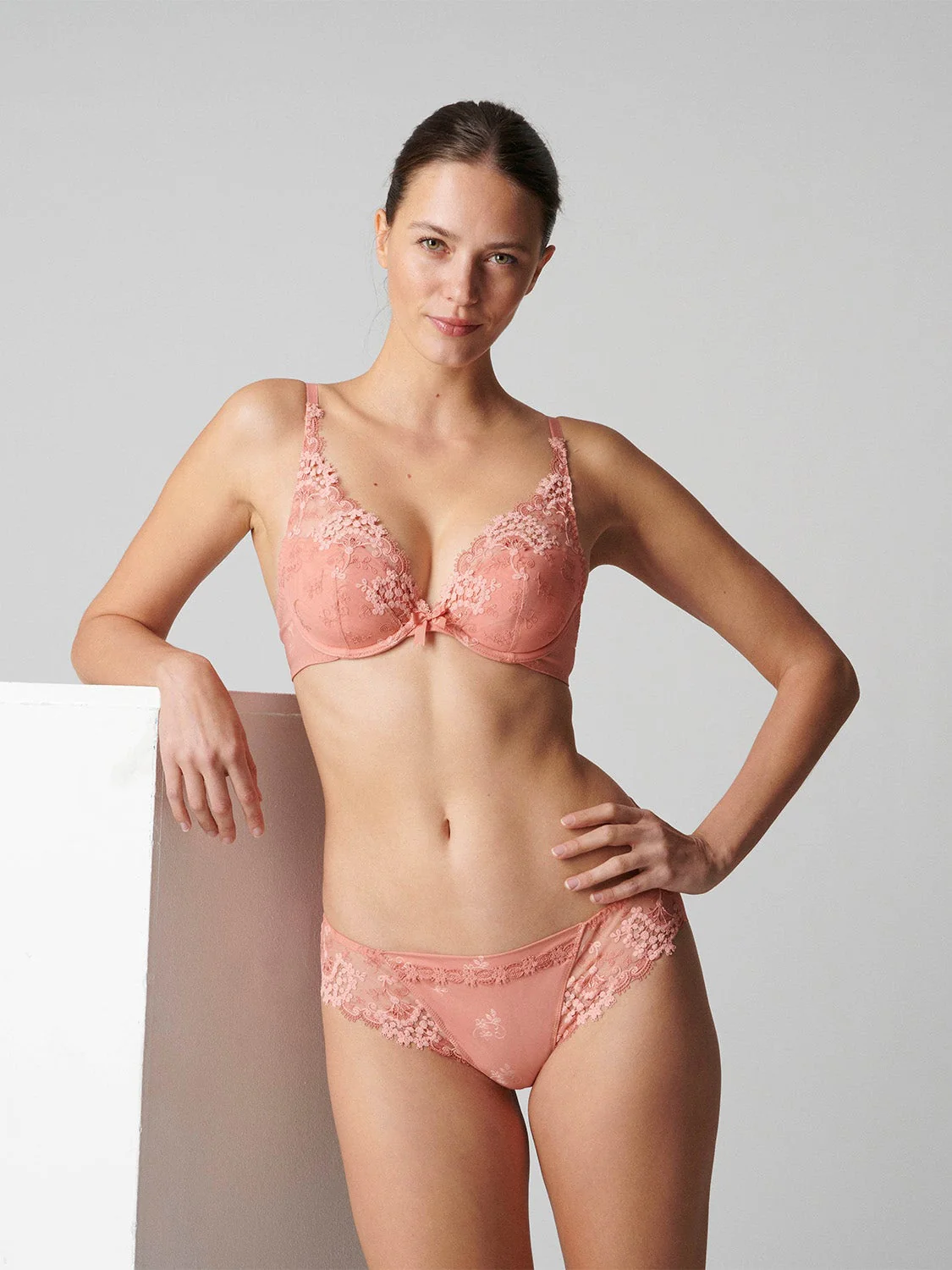 Wish Triangle Contour - Ginger Pink - Image 4