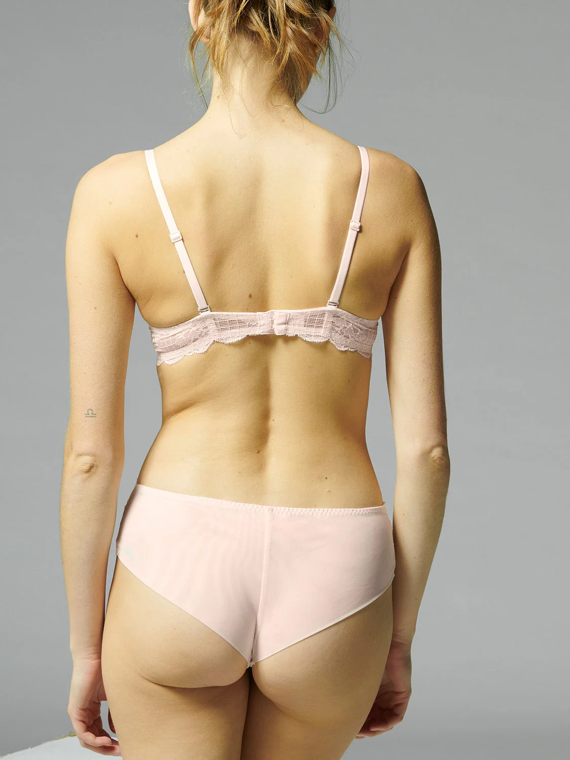 Reve Triangle Contour - Sakura Pink - Image 4