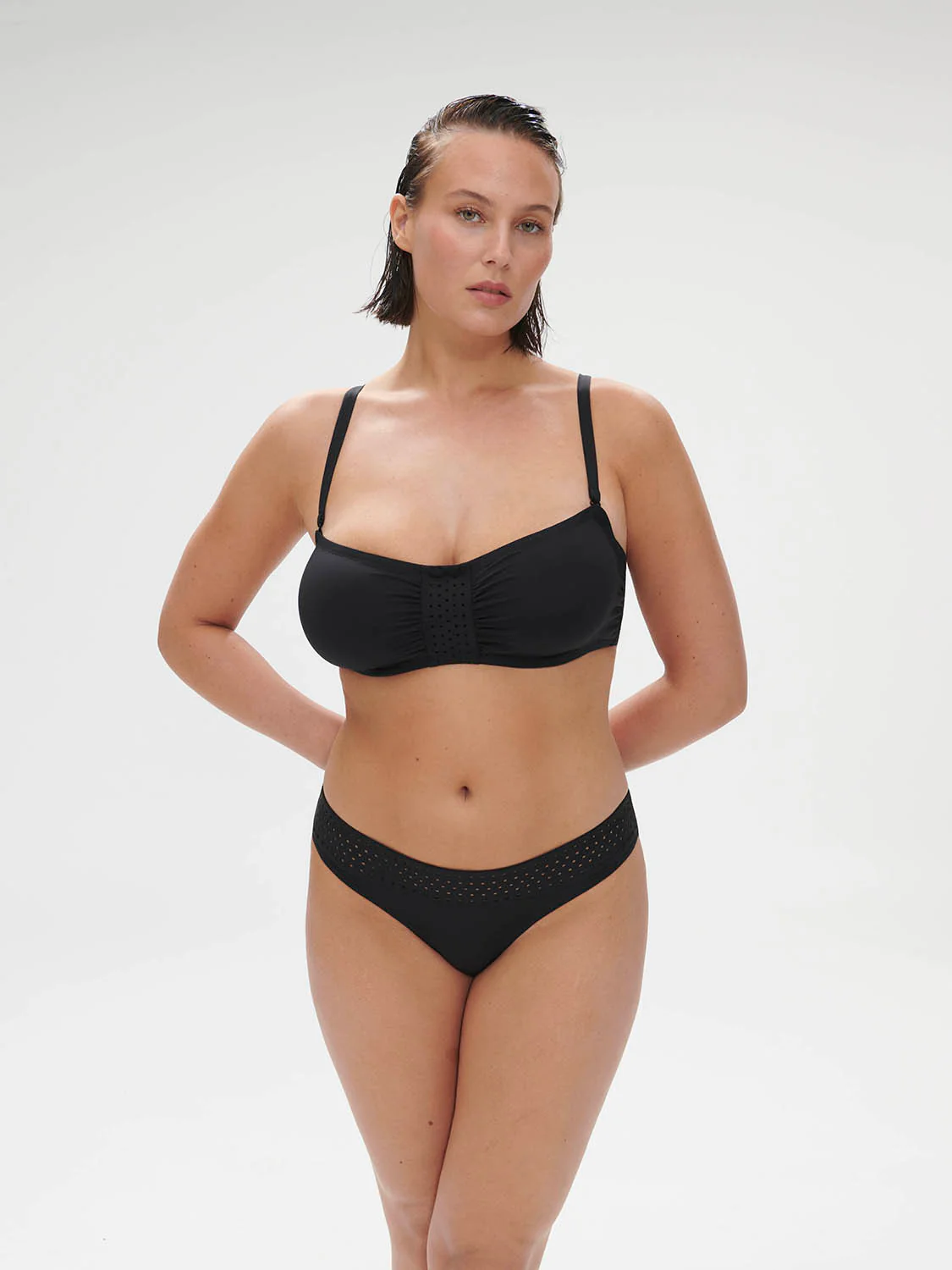Hoya Underwire Bandeau - Black - Image 14