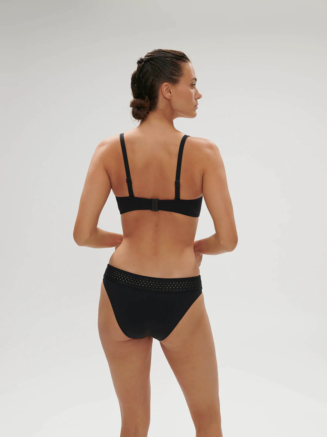 Hoya Underwire Bandeau - Black - Image 8