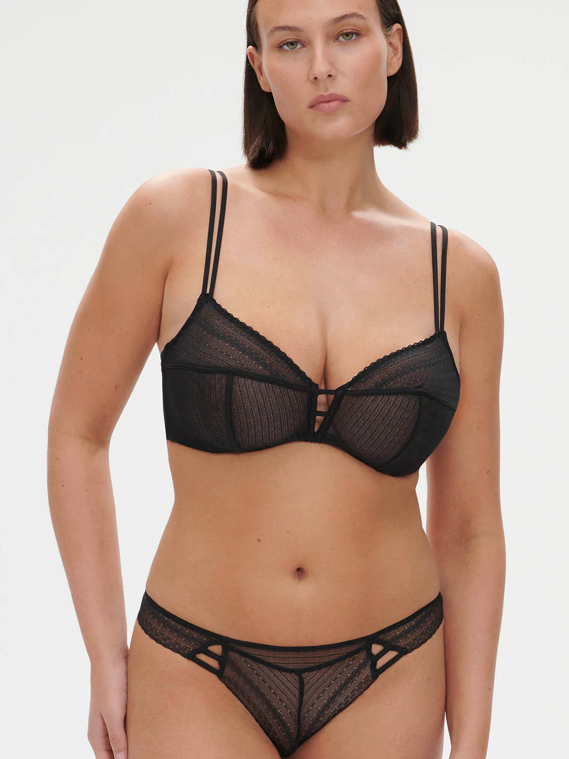 Pia V-Shaped Underwire - Black - Image 7