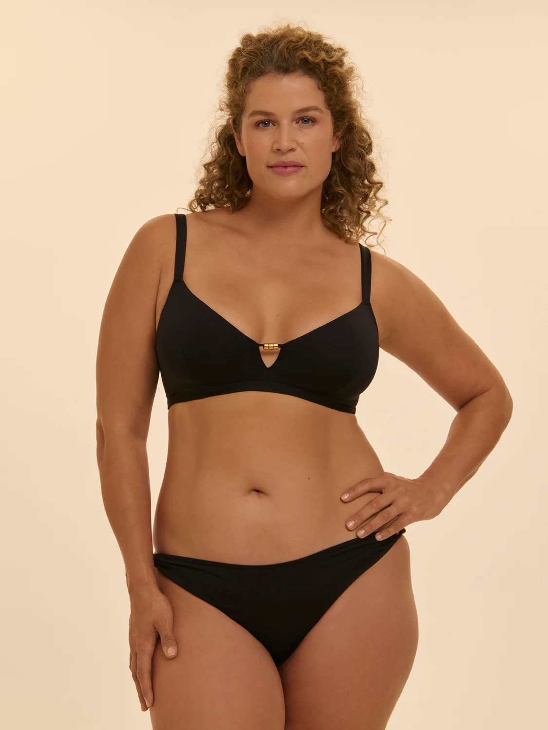 Perle Underwire Triangle - Black - Image 8