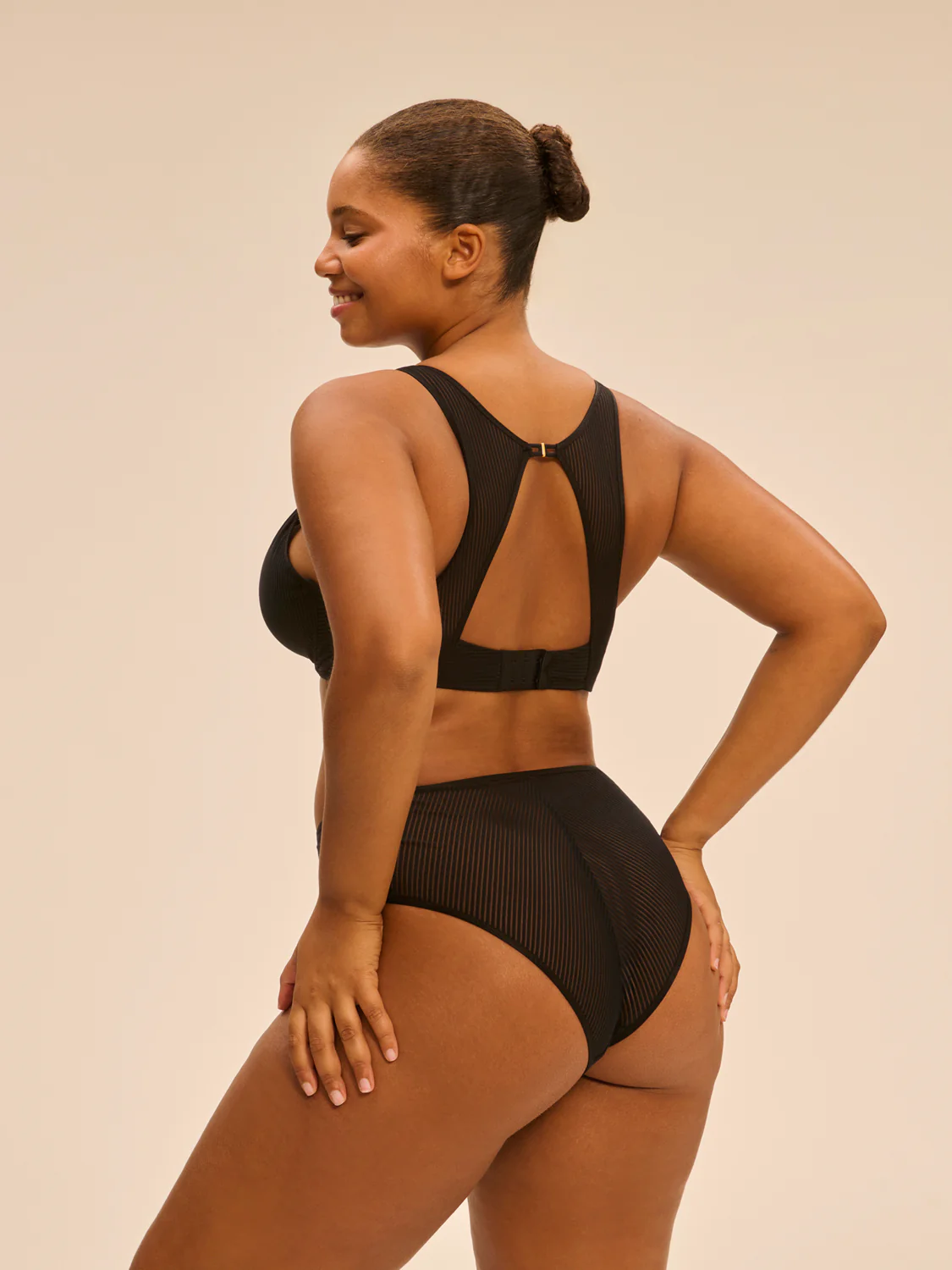 Angele Underwire Triangle- Black - Image 10