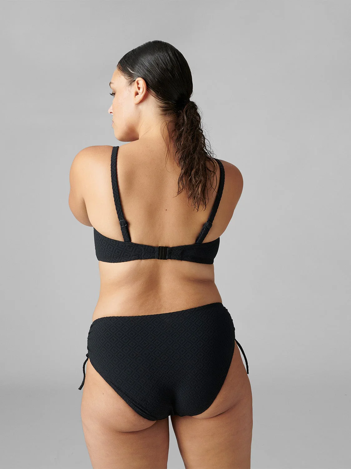 Dune Underwire Bandeau - Black - Image 11